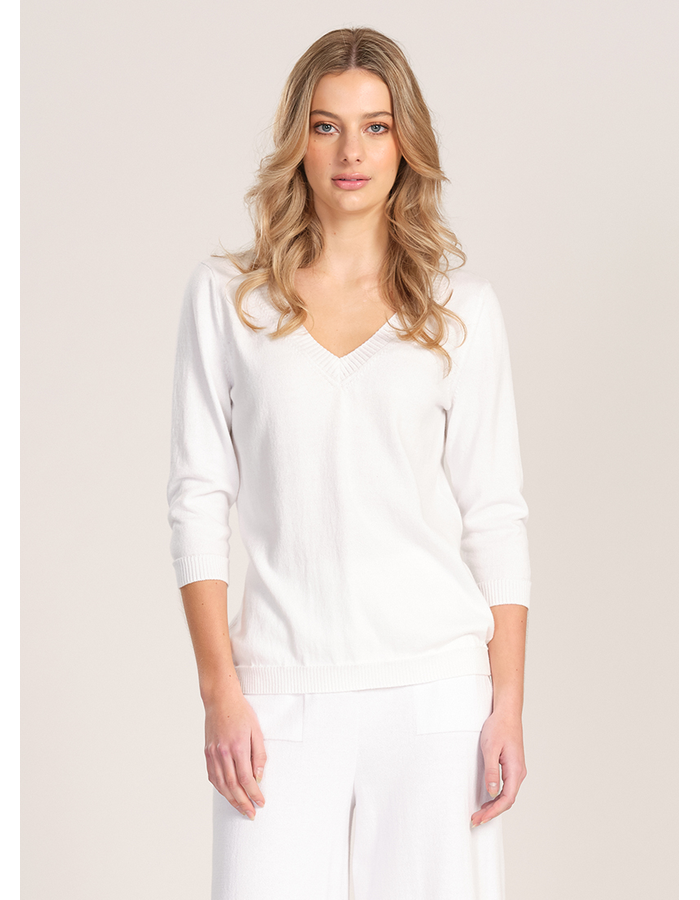 3/4 SLEEVE V NECK TOP