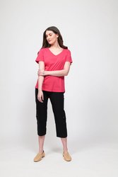 EVERYDAY V-NECK TEE