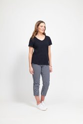 EVERYDAY V-NECK TEE