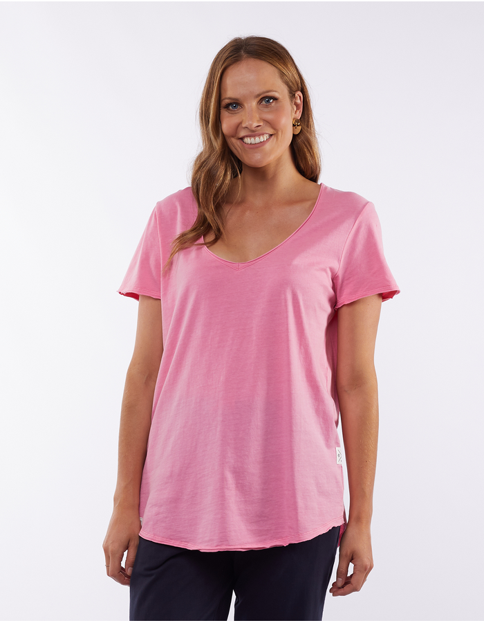 Elm Fundamental V Women's Tee