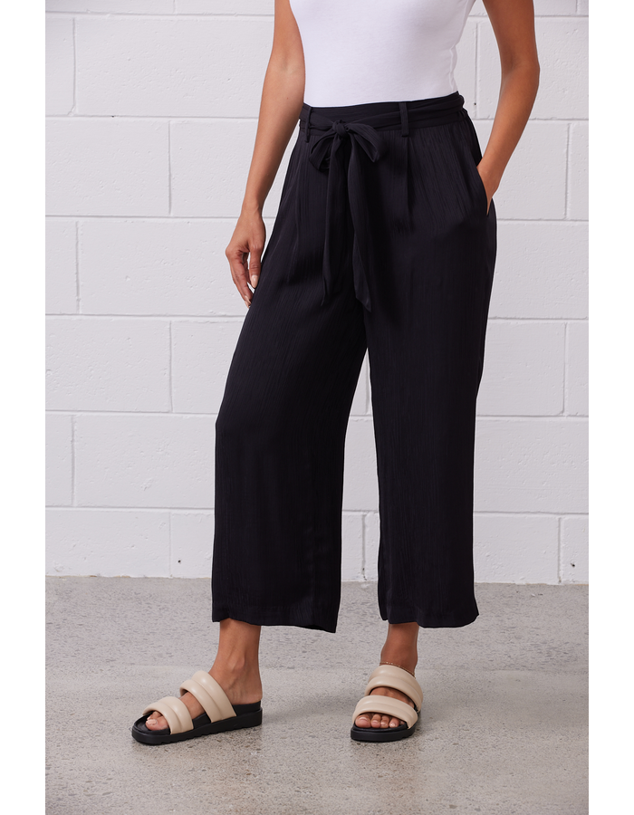 Victoria Crop Pant