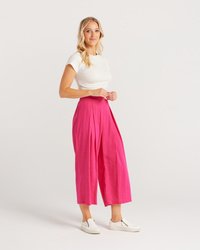 Elizabeth Pant