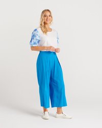 Elizabeth Pant