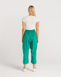 Elizabeth Pant
