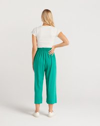 Elizabeth Pant