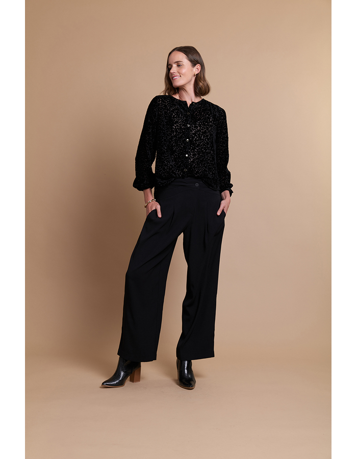 Texture Galore Women's Blouse