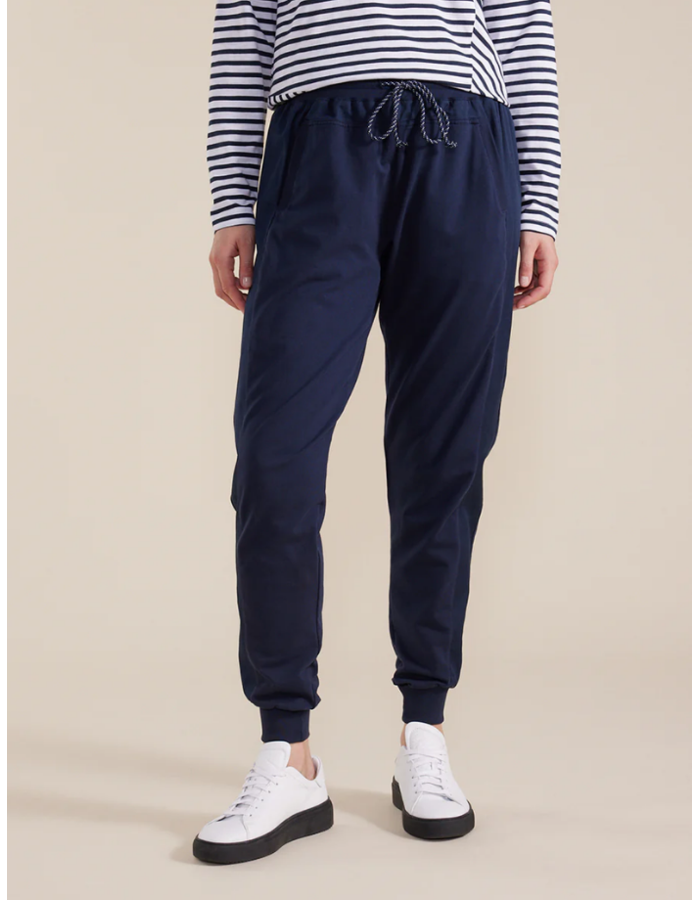 Relaxed Contrast Women's Jogger