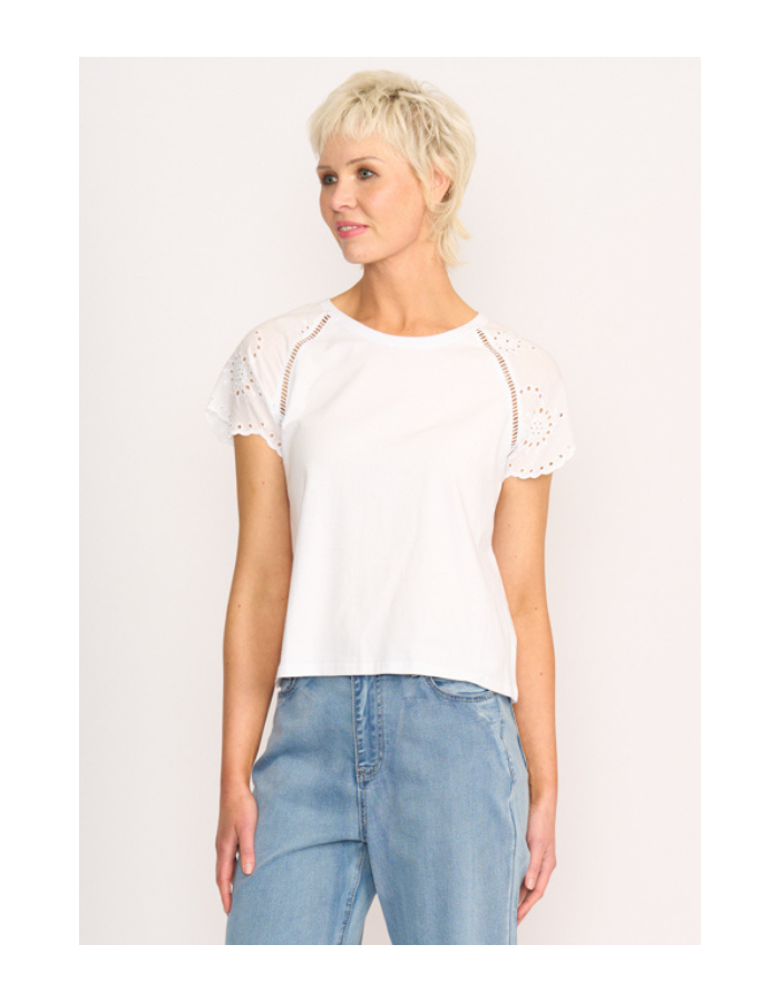 Memo Broderie Sleeve T-Shirt