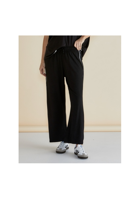Betty Basics Evelyn Wide Leg Jogger