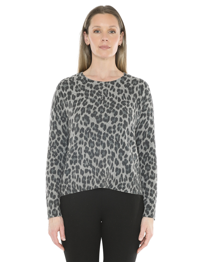 Jump Snow Leopard Pullover