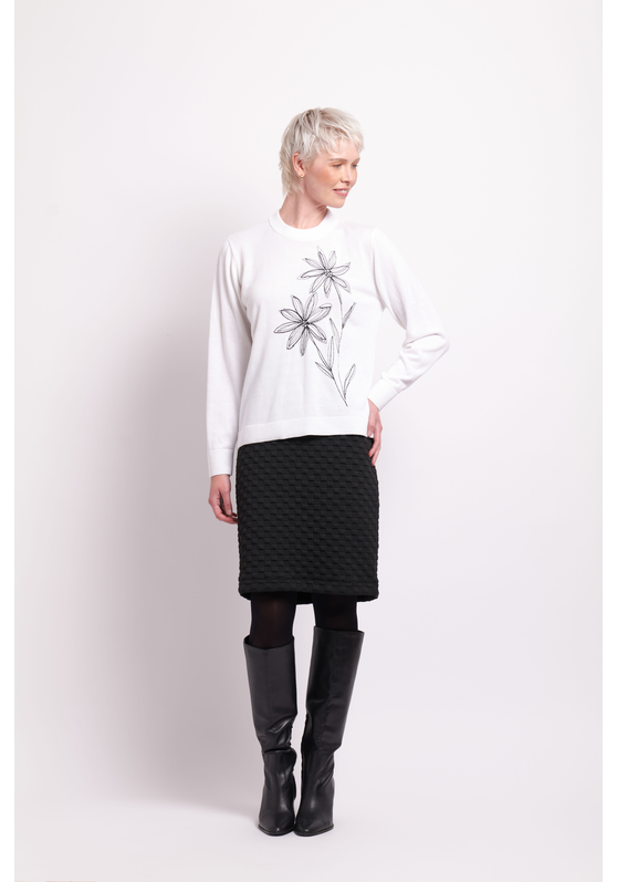 Memo Sketch Embroidery Jumper