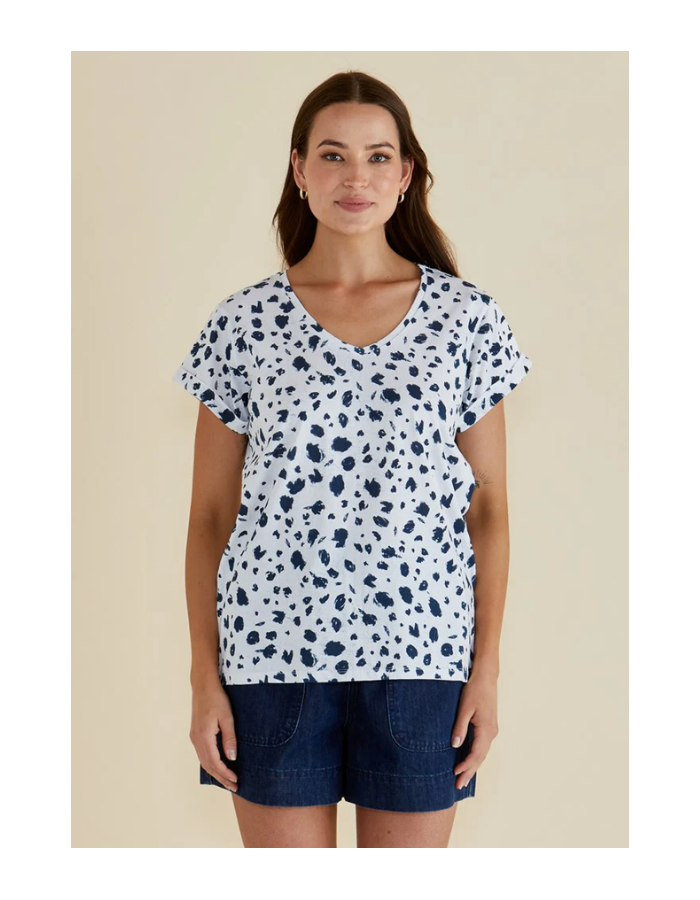 Betty Basics Ayla V-Neck Tee