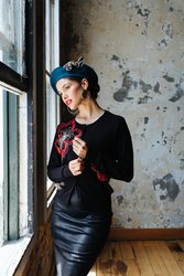 VICTORIA CARDI
