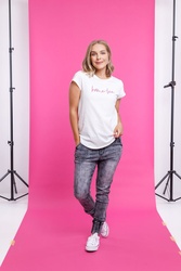 WEEKENDER JEANS