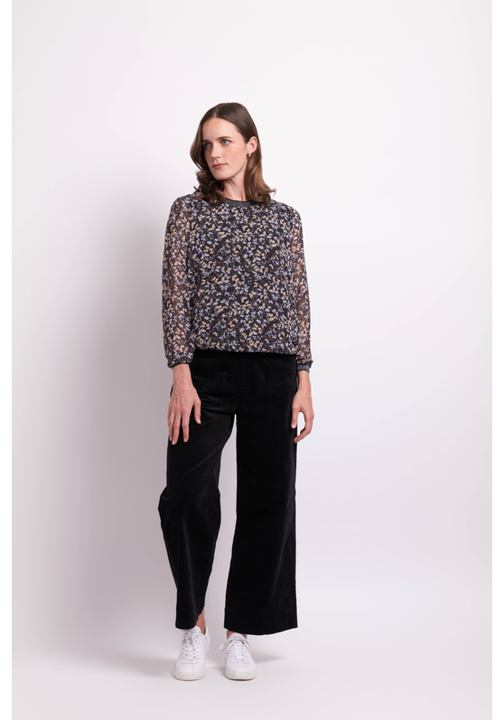 Memo Sheer Sleeve Rib Detail Top