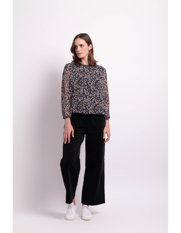 Memo Sheer Sleeve Rib Detail Top