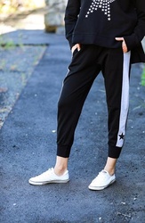 CONTRAST PANEL JOGGER
