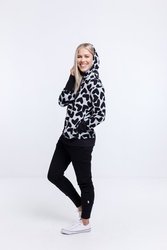 HOODED SWEATSHIRT